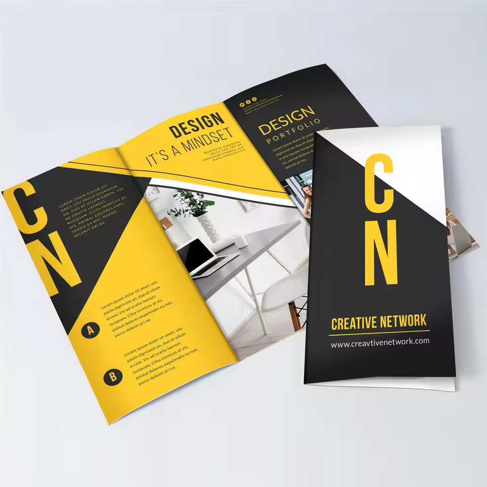Dépliant publicitaire personnalisé - 2STechHub Dakar